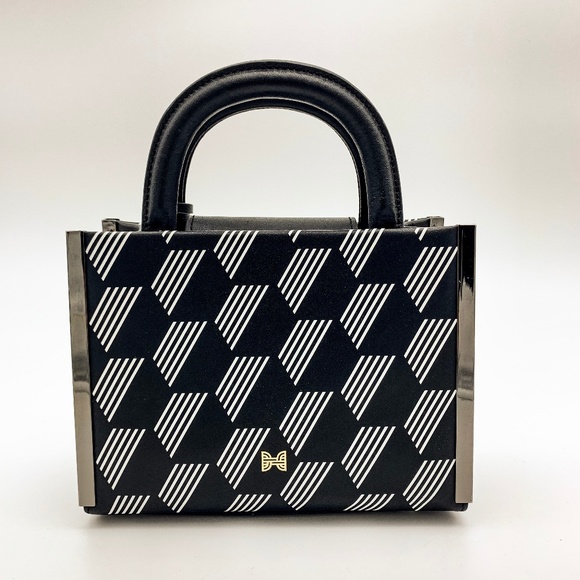 NWOT HEIRLOOM Limited Edition Leather Studded Bag - Picture 4 of 6